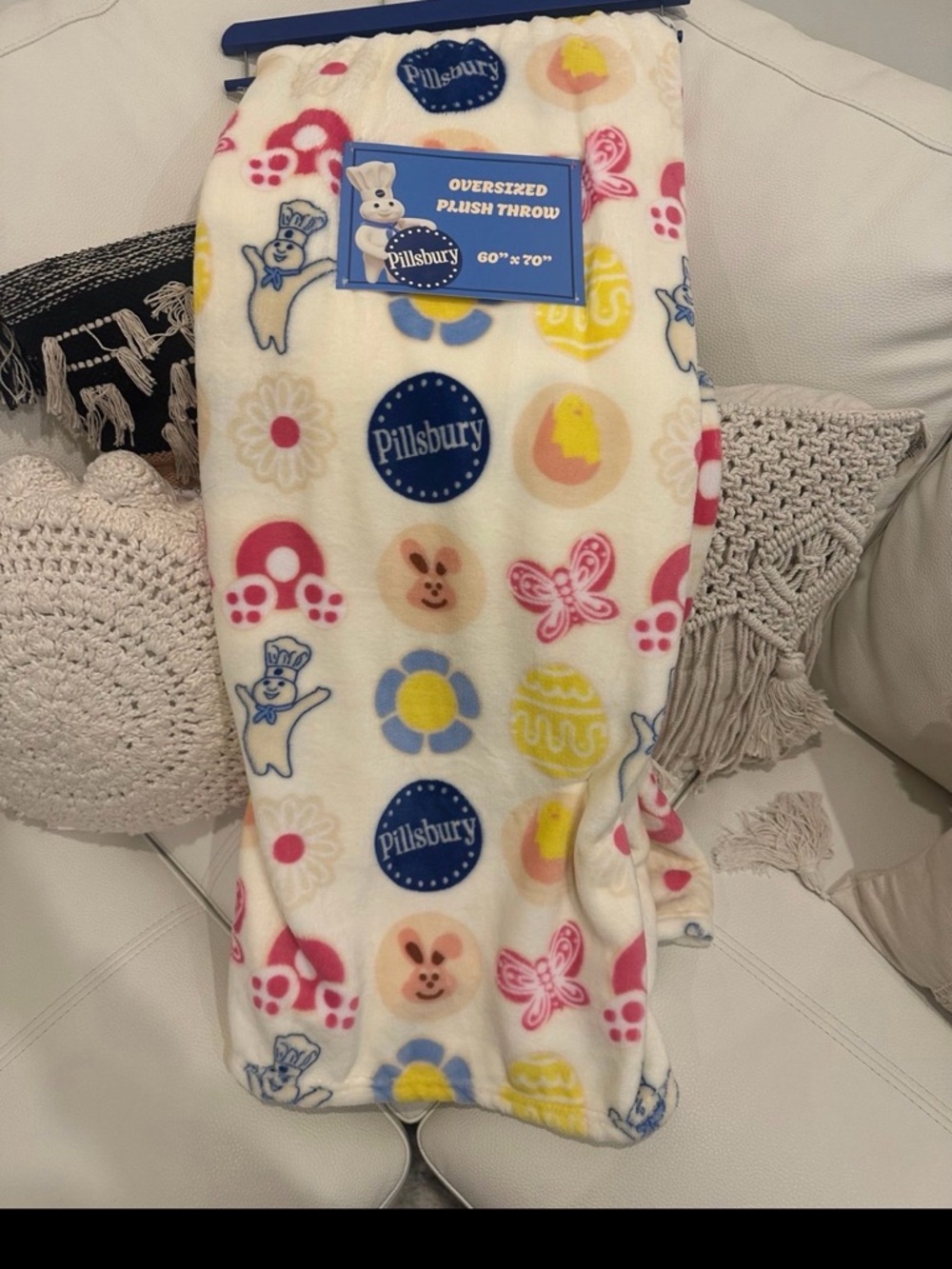 Pillsbury Oversized Plush Throw - White with Pastel Print